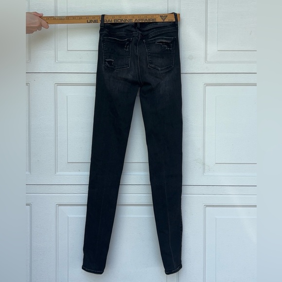American Eagle Mid Rise Ripped Skinny Jeans
Size US 0 X-Long - Picture 2 of 2